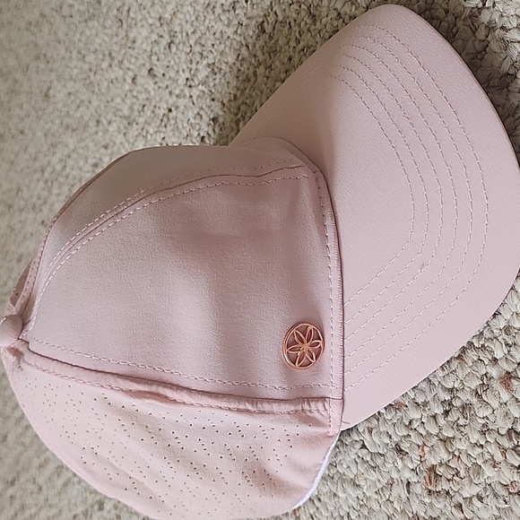 Gaiam Pink Adjustable Hat - Picture 1 of 7